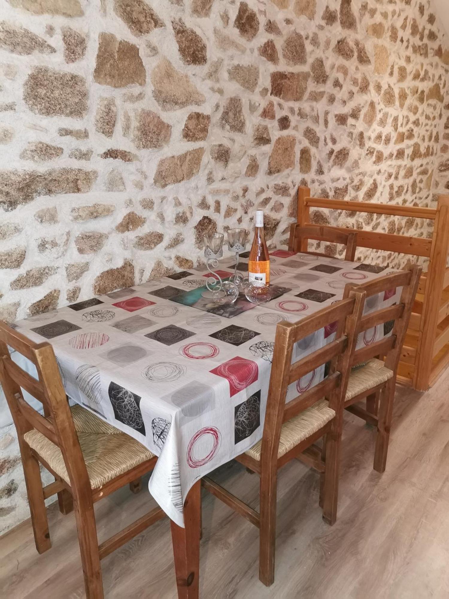 Tranquille Vienne Gites A Chirac Dept Charente 외부 사진