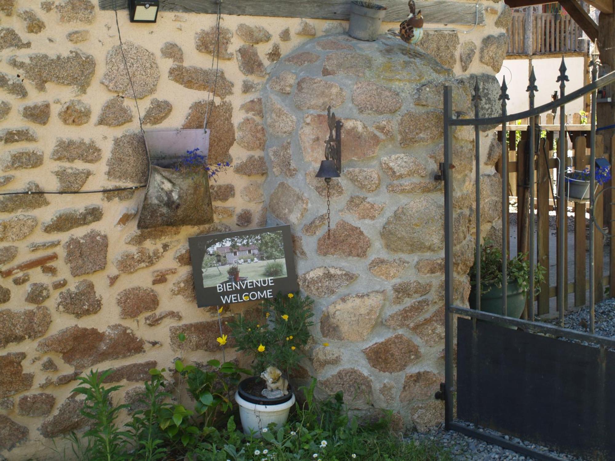 Tranquille Vienne Gites A Chirac Dept Charente 외부 사진